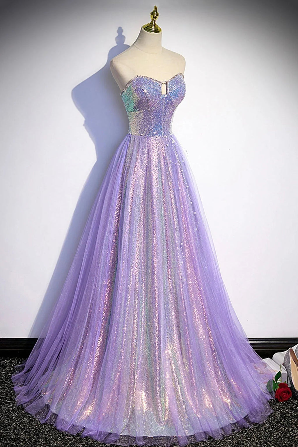 Langes Ballkleid aus lila Tüll mit Pailletten Abendkleid s84