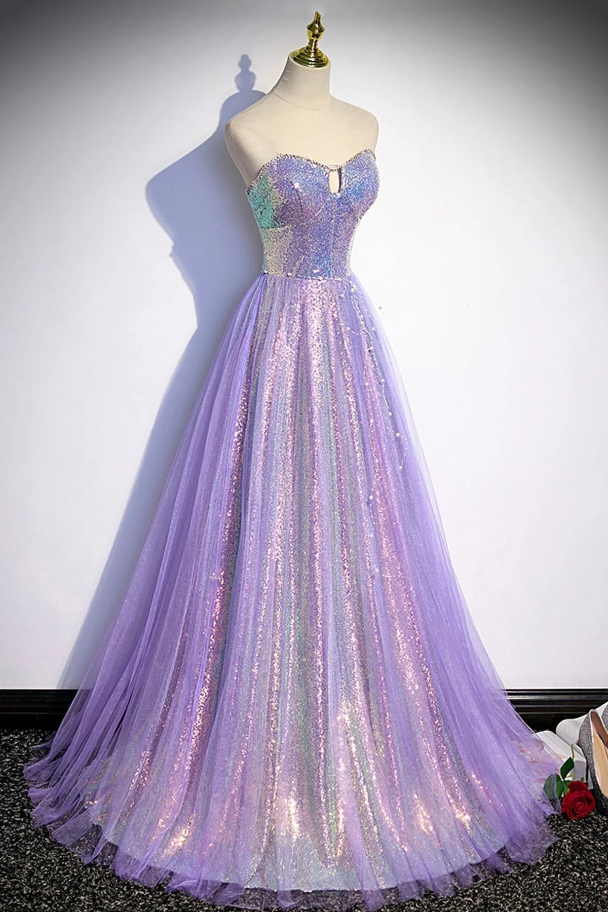 Langes Ballkleid aus lila Tüll mit Pailletten Abendkleid s84