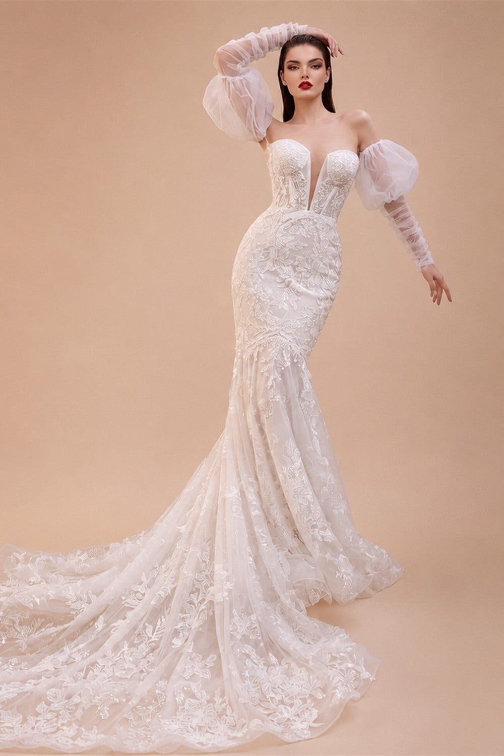 Glamorous White Sweetheart Neckline Mermaid Wedding Dress with Detachable Tulle Sleeves ZP056