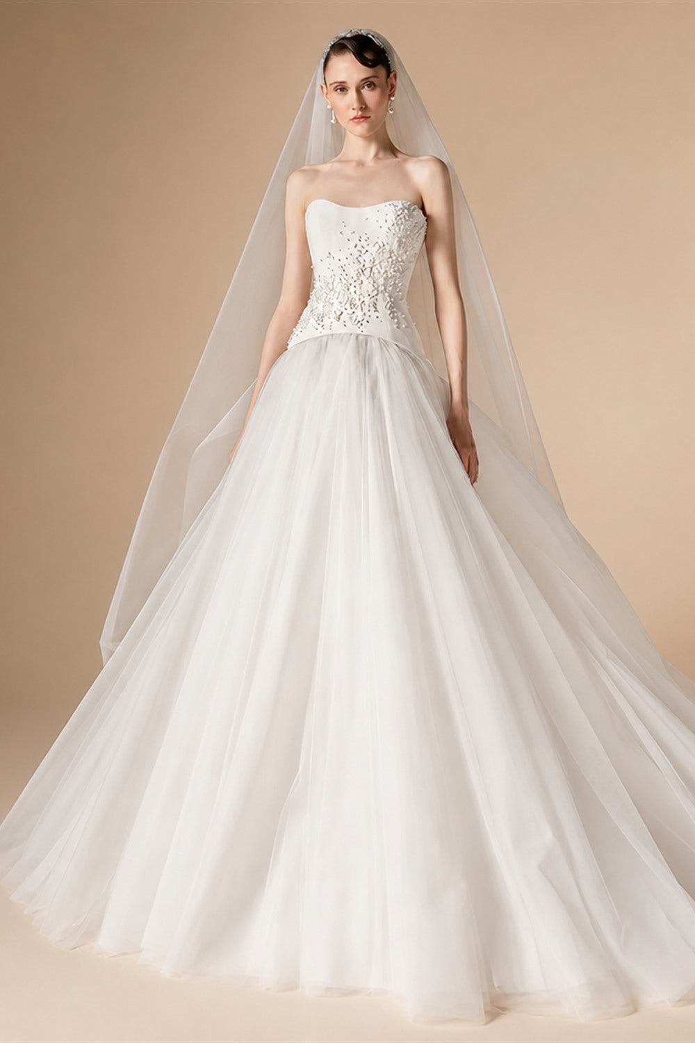 Elegant White Strapless Bodice Crystal Ball Gown Wedding Dress with Veil ZP080
