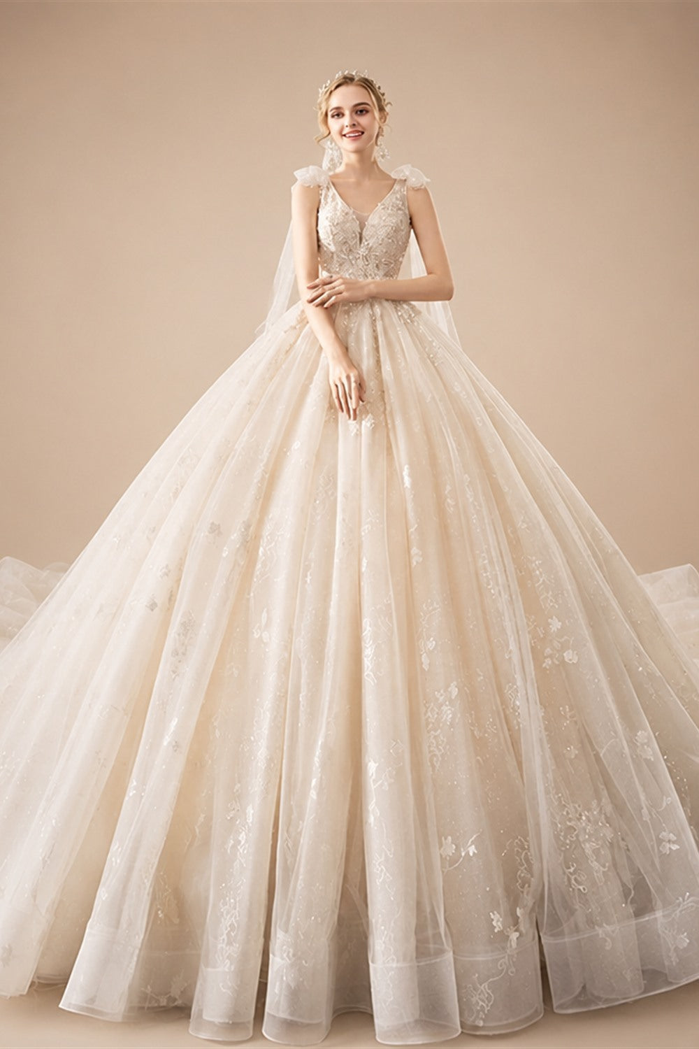 Supper Gorgeous Shiny Crystal Lace Ball Gown Wedding Dress Wih Chapel Train V-neck Bow Shoulder Princess Bridal Dresses