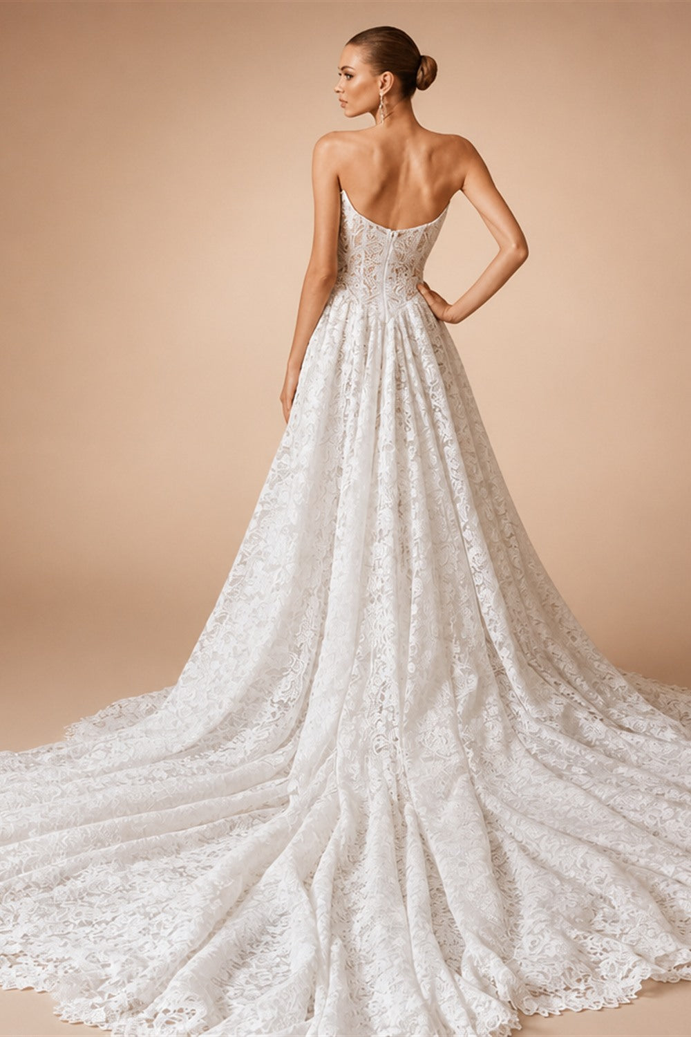 Customized Sexy Sweetheart Lace A Line Wedding Dresses Classic Off The Shoulder Backless Court Train Vintage Bridal Gown