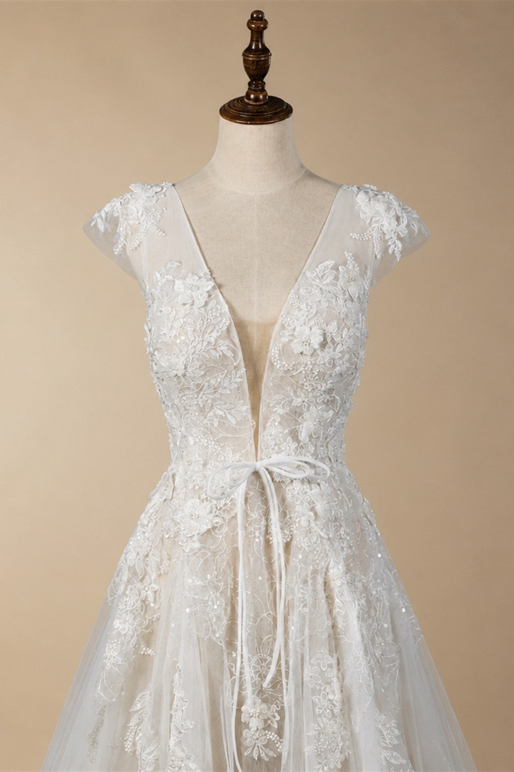 Elegant Ivory V-Neck Cap Sleeve A-Line Lace Tulle Wedding Dress ZP055