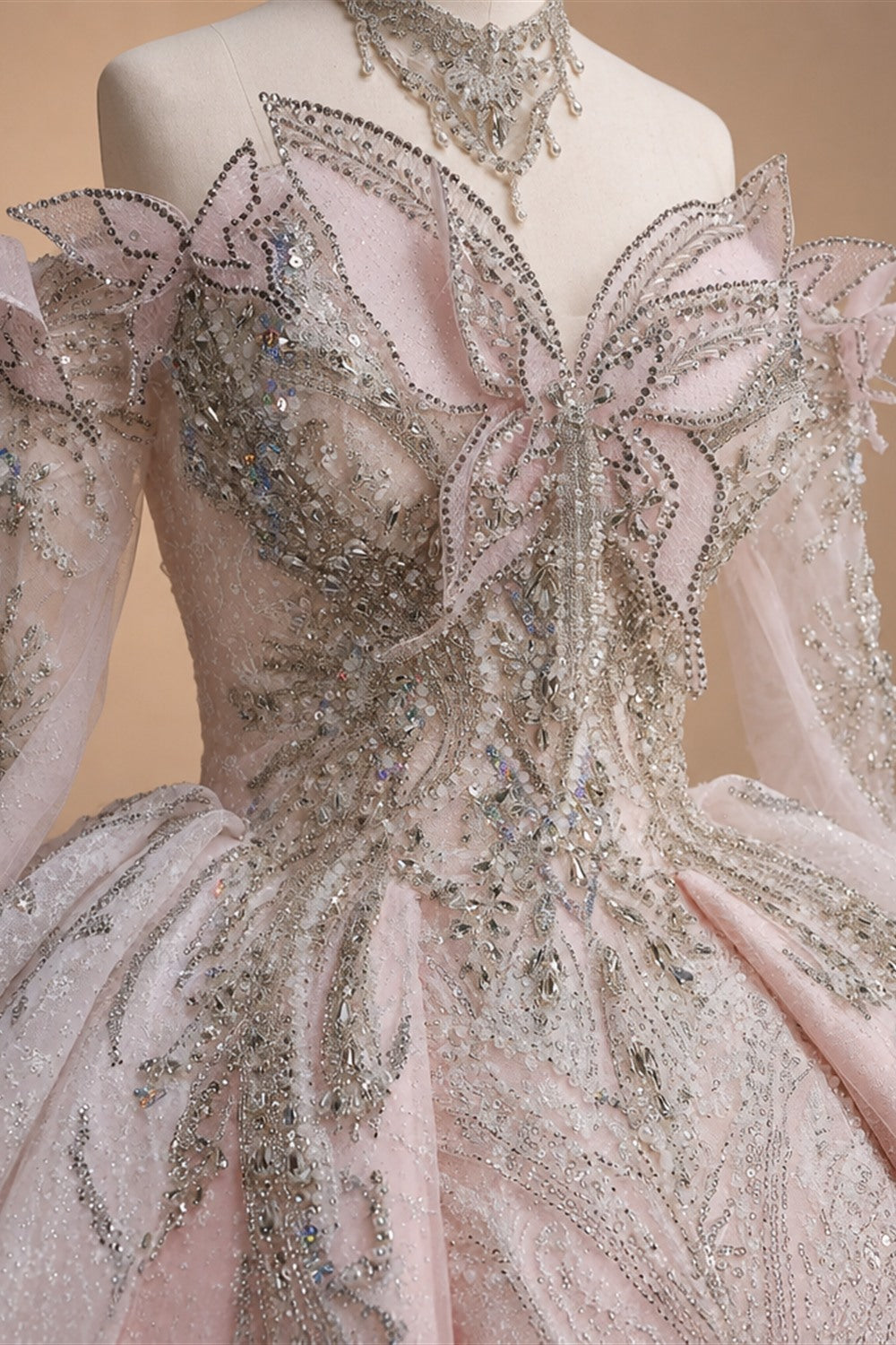 Luxury Embroidery Puff Sleeve Ball Gown Wedding Dress ZP156