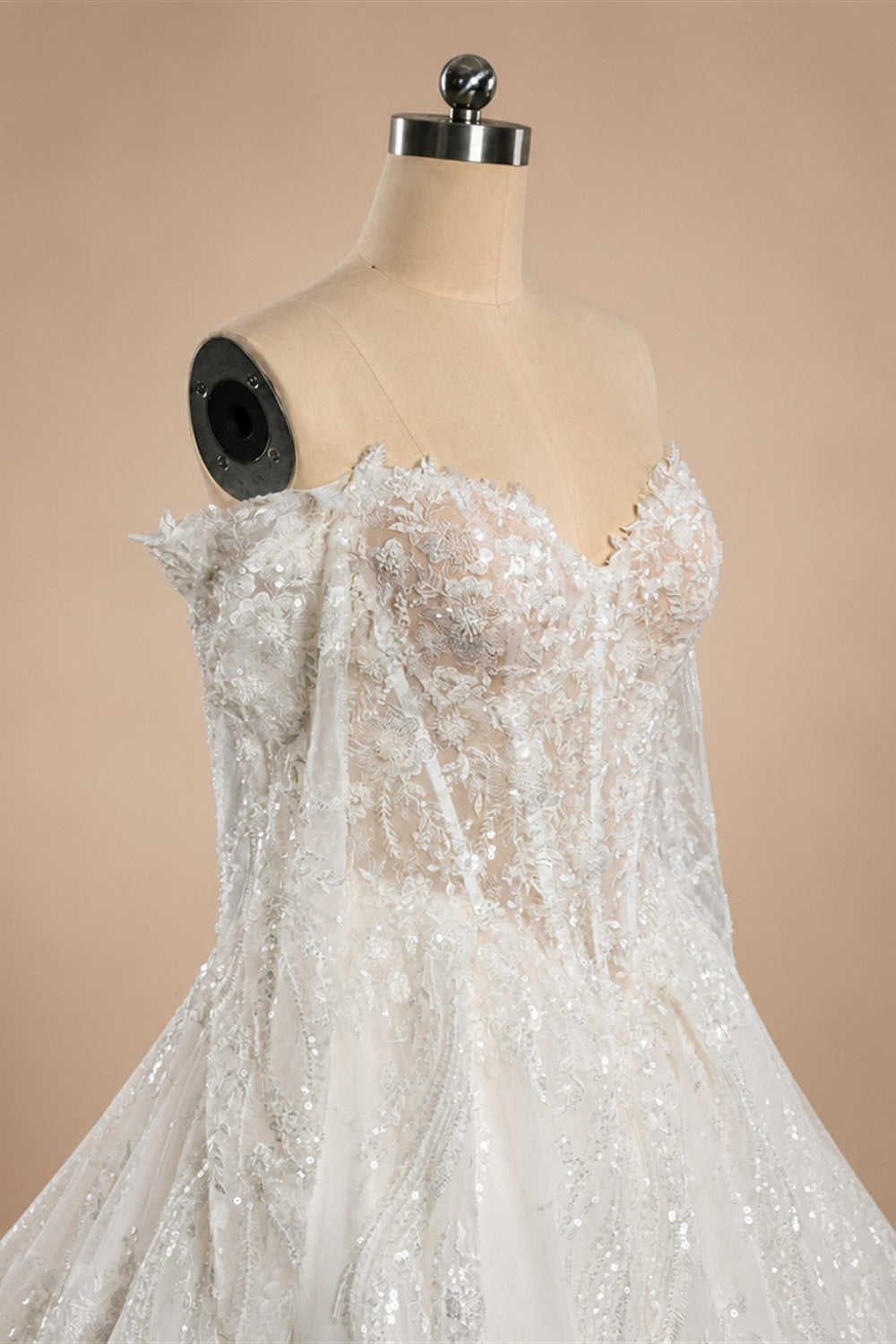 Luxury White Off-the-Shoulder Long Sleeve Lace Tulle Ball Gown Wedding Dress ZP068