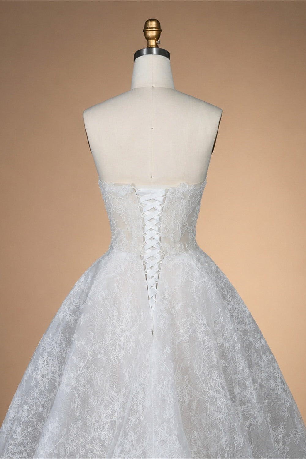 White Corset Strapless Lace Applique Tulle Bridal Ball Gown Wedding Dress ZP008