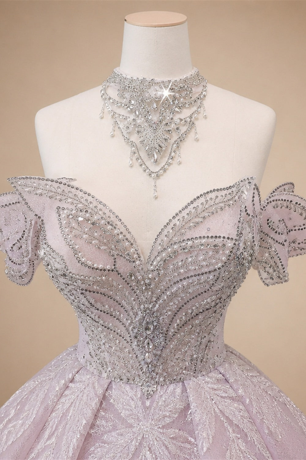 Luxury Embroidery Puff Sleeve Ball Gown Wedding Dress ZP156