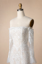 Off White  Lace Stunning Feminine Mermaid Wedding Dress Train  ZP036