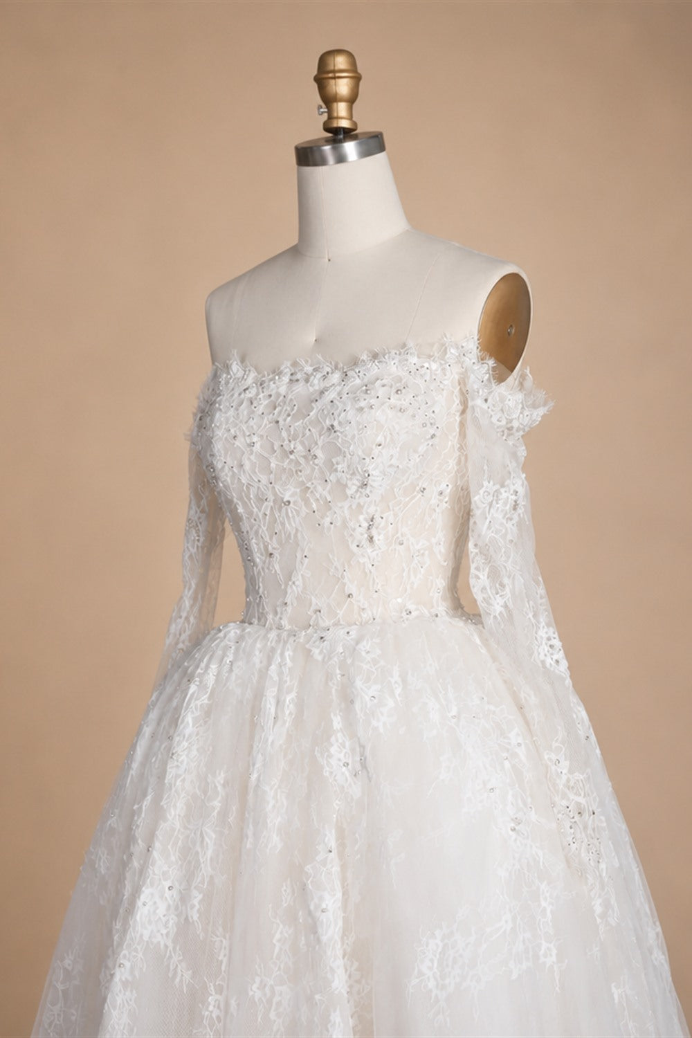 White Lace and Tulle Ball Gown Wedding Dress Off the Shoulder Beaded Bridal Dress ZP013
