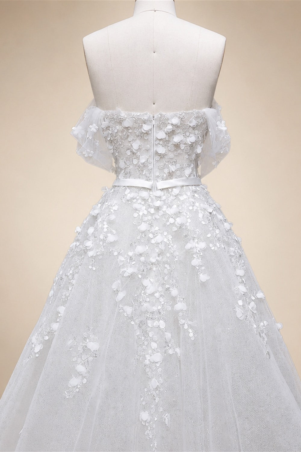 White 3D Floral Applique Sweetheart Ball Gown Wedding Dress ZP007