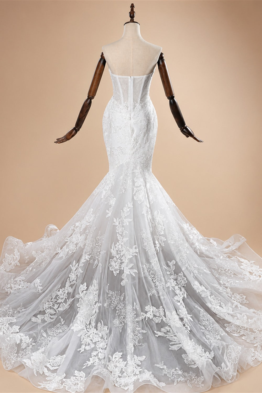 Glamorous White Sweetheart Neckline Mermaid Wedding Dress with Detachable Tulle Sleeves ZP056