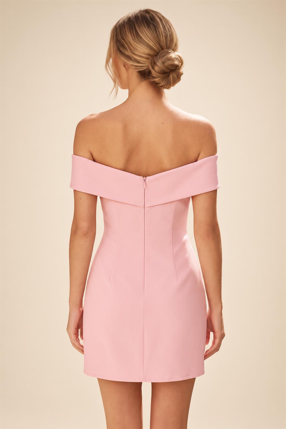 Satin Bodycon Off Shoulder Short Homecoming Dresses for Teens (SHI22370262)