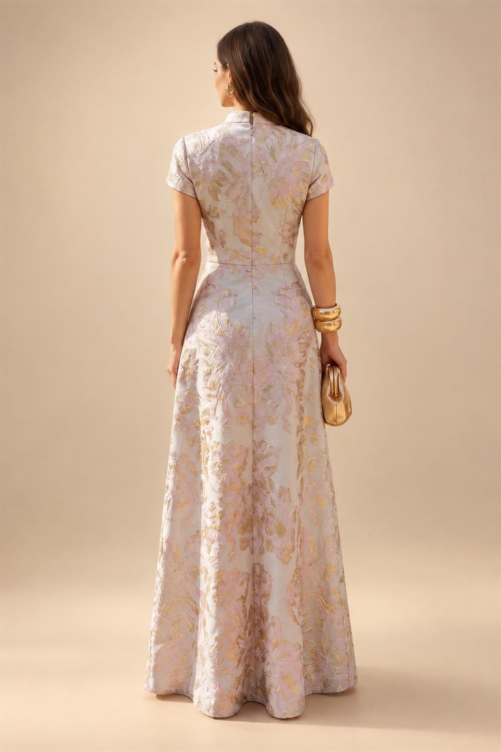 A-Line/Princess Scoop Neck Chiffon Floor-Length Mother of the Bride & Groom Dresses with Lace Appliques & Pleats (SHI22501611)