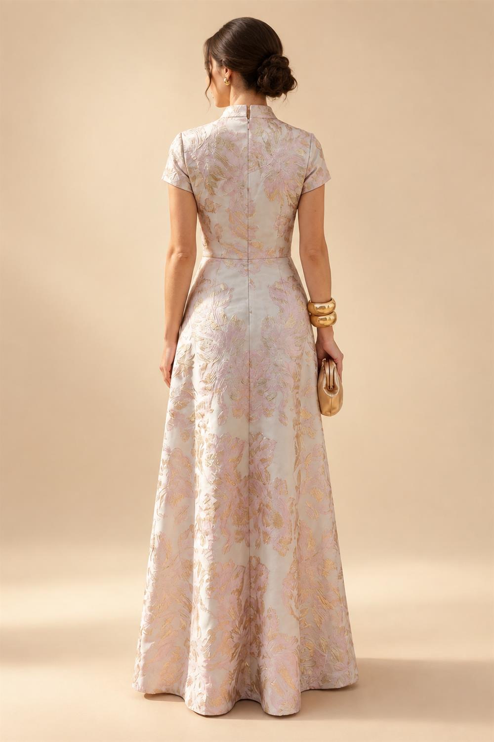 Pantsuit Scoop Neck Satin Maxi Mother of the Bride Pantsuits with Fluffy Feather Trim Cuffs (SHI22501692)