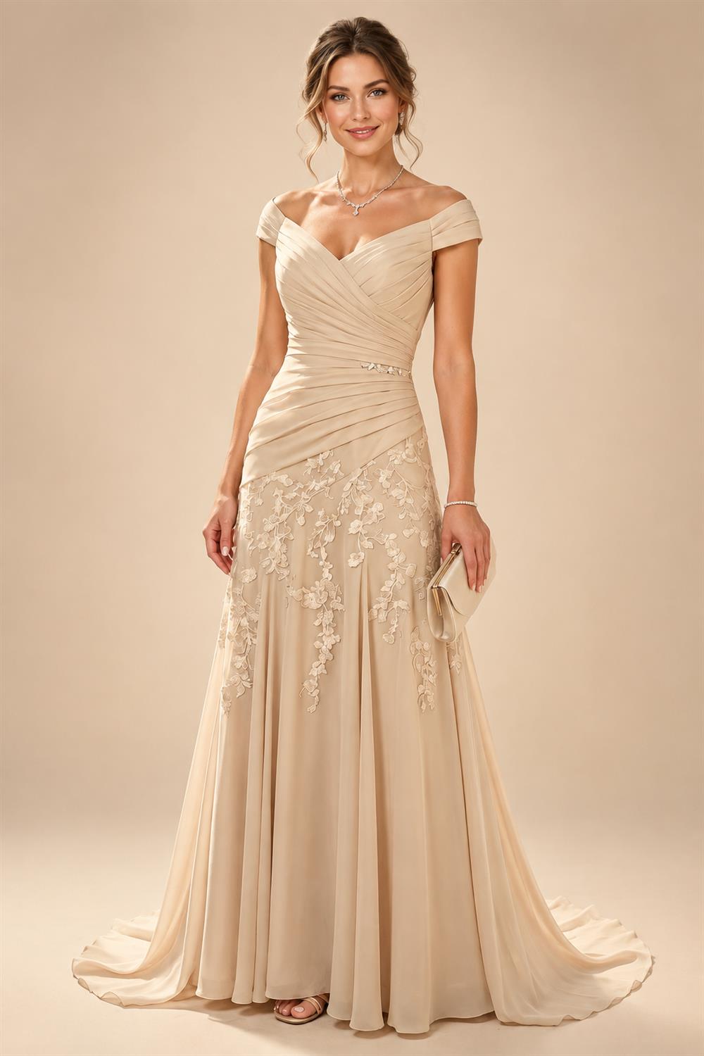 Pantsuit Scoop Neck Satin Maxi Mother of the Bride Pantsuits with Fluffy Feather Trim Cuffs (SHI22501692)