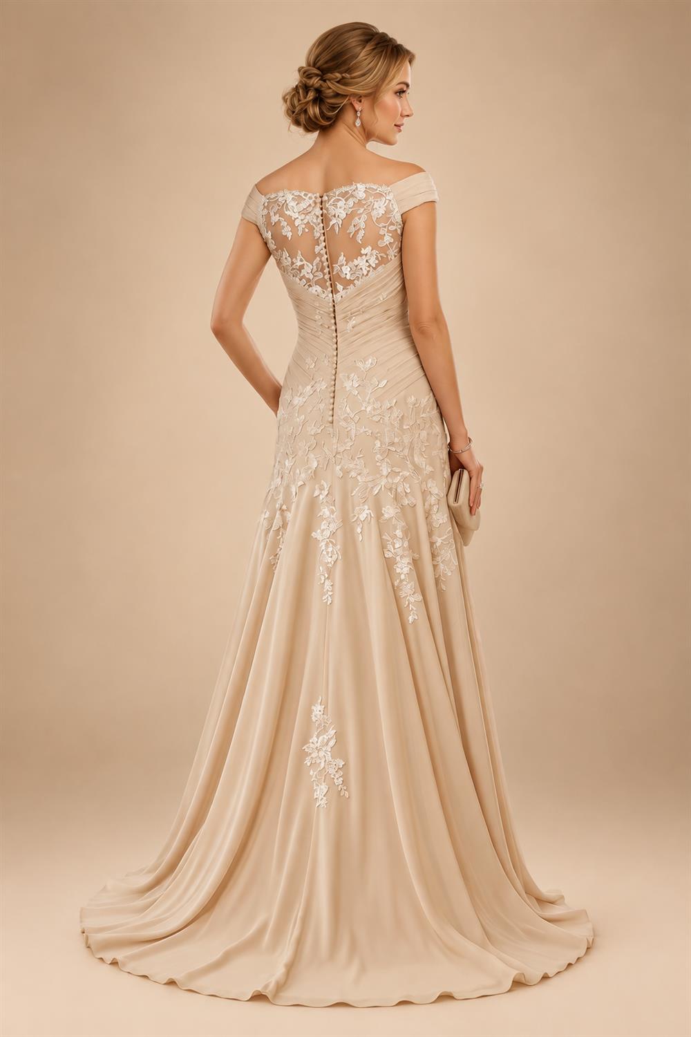 Pantsuit Scoop Neck Satin Maxi Mother of the Bride Pantsuits with Fluffy Feather Trim Cuffs (SHI22501692)