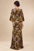 Sheath/Column Scoop Neck Velvet Floor-Length Mother of the Bride & Groom Dresses with Ruched Waist & Pockets (SHI22501602)