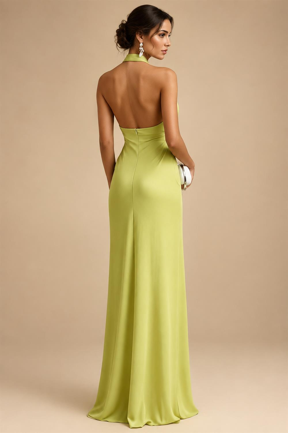 Sheath/Column Scoop Neck Velvet Floor-Length Mother of the Bride & Groom Dresses with Rhinestones (SHI22501640)