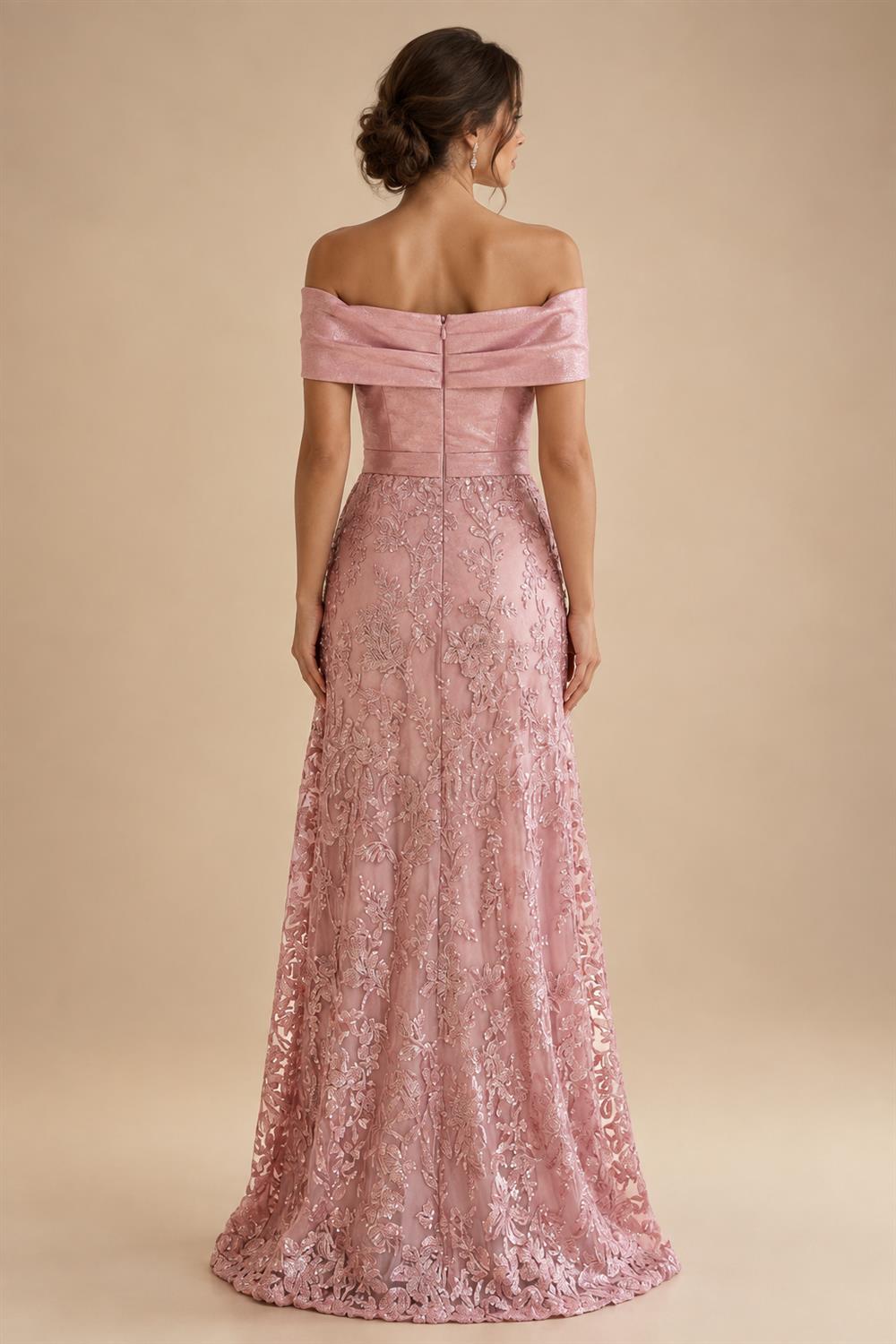 Pantsuit Scoop Neck Satin Maxi Mother of the Bride Pantsuits with Fluffy Feather Trim Cuffs (SHI22501692)