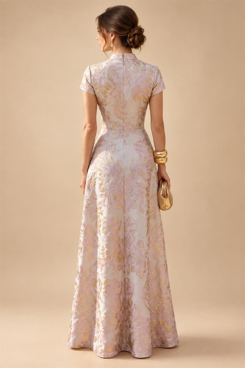 Pantsuit Scoop Neck Satin Maxi Mother of the Bride Pantsuits with Fluffy Feather Trim Cuffs (SHI22501692)