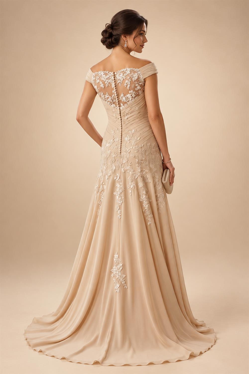Chiffon A-Line/Princess Scoop Neck Floor-Length Mother of the Bride & Groom Dresses with Tiered Layers (SHI22501536)
