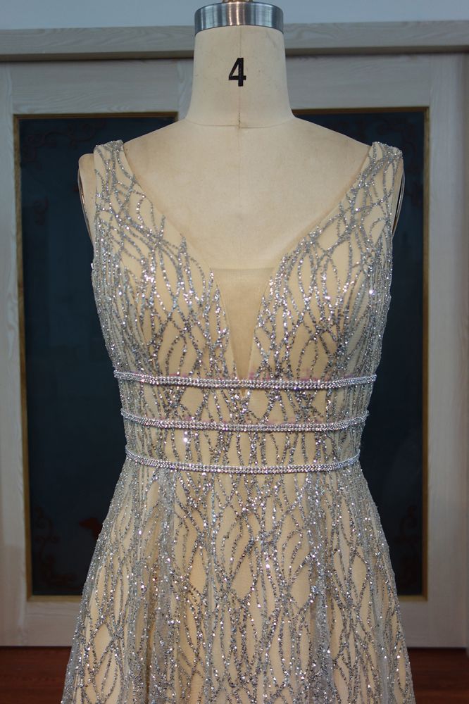 Vestidos de Cerimónia Prateados com Padrões, Sem Mangas, em Linha A e Comprimento até ao Chão, com Lantejoulas
