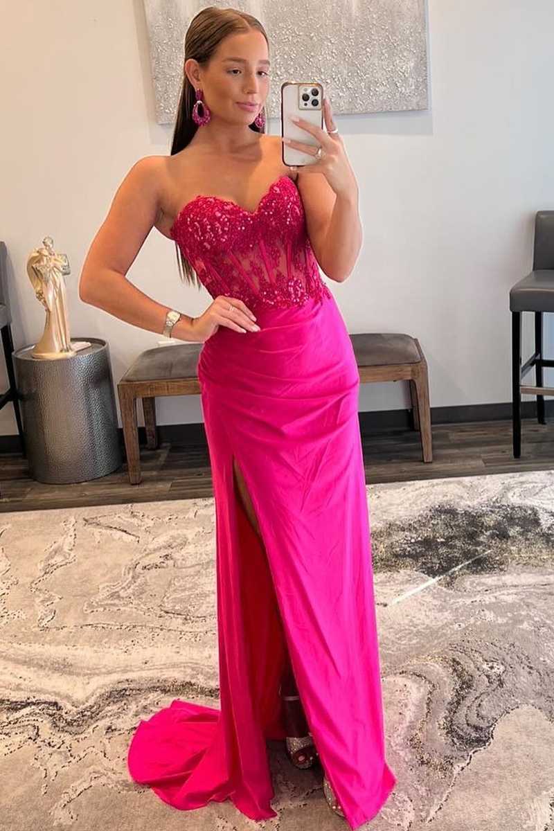 Abito lungo da ballo rosa acceso con corsetto a cuore e pizzo, spacco laterale