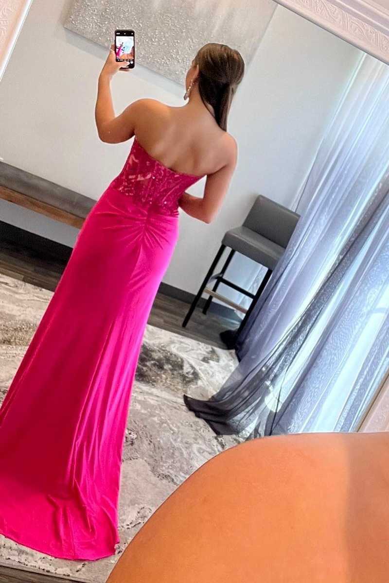 Abito lungo da ballo rosa acceso con corsetto a cuore e pizzo, spacco laterale