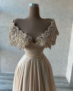 Robe de bal longue en mousseline, ligne A, décolletée épaules dénudées, élégante