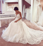 Vestido de Noiva Glamouroso Comprido em Linha A com Decote em V, Apliques de Renda e Tule