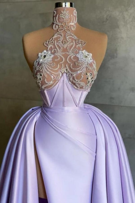 Glamoroso vestido de fiesta largo de satén con encaje, corte A, cuello alto y abertura en color lila