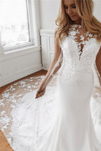 Abiti da sposa lunghi a sirena con applicazioni di pizzo sfarzose