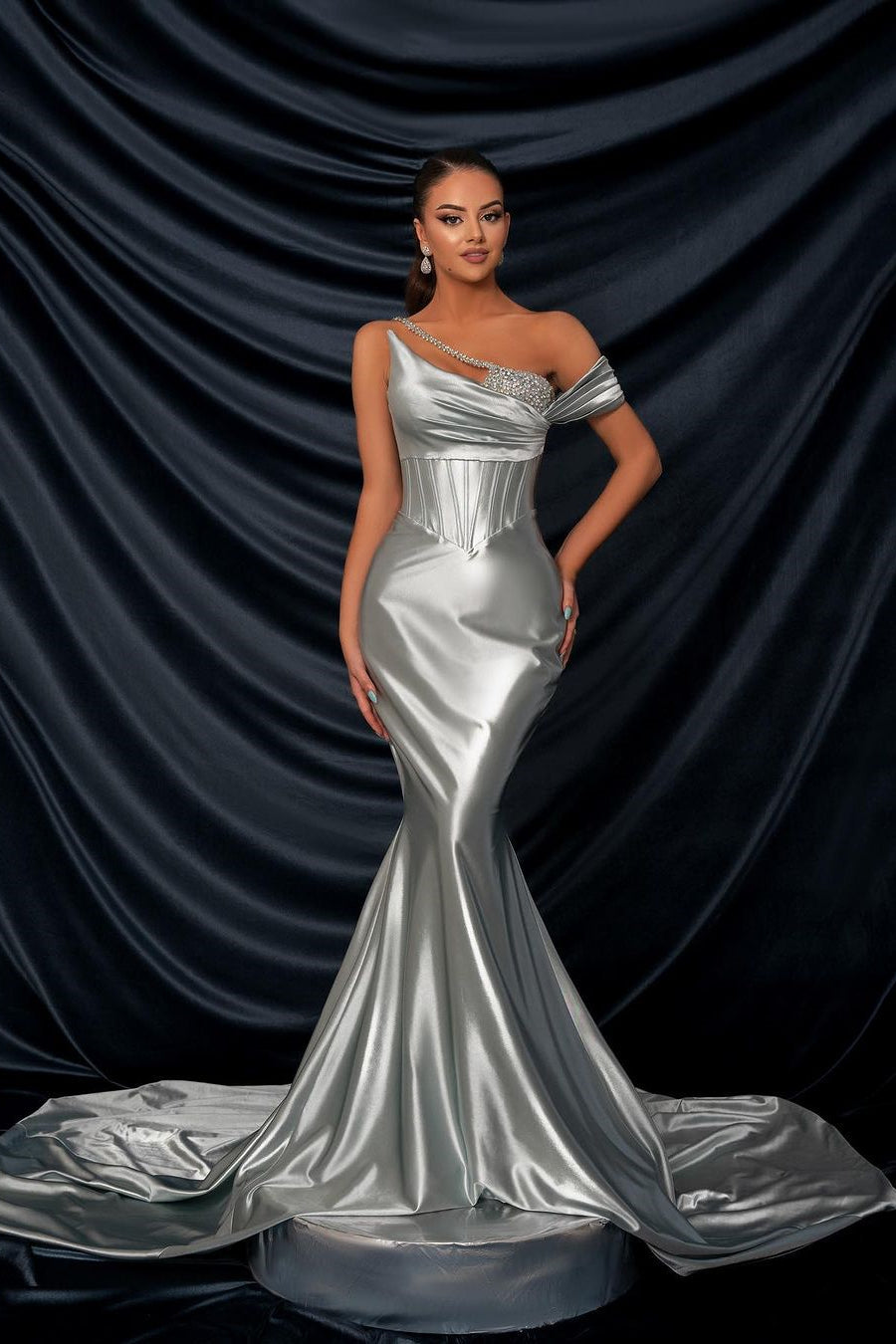 Robe de bal sirène longue argentée à paillettes, sans manches, à une épaule, élégante