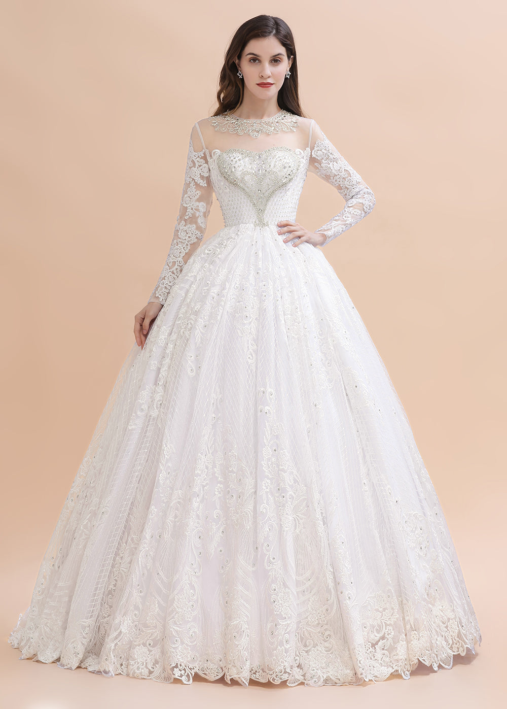 Robe de mariée blanche/crème en dentelle avec appliques perlées à manches longues et style élégant