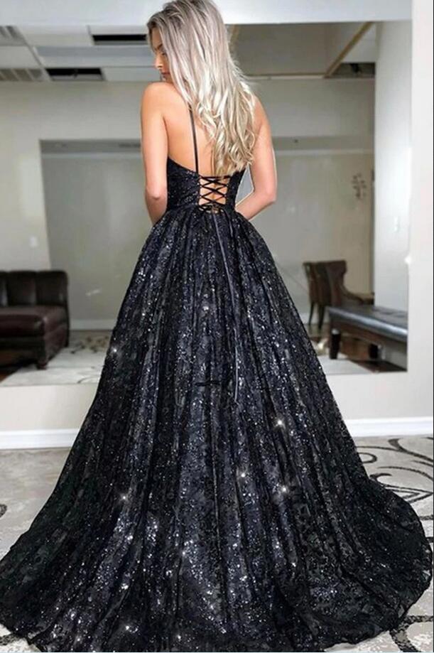 Abito lungo da sera e ballo nero con paillettes e spalline sottili glamour