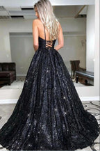 Abito lungo da sera e ballo nero con paillettes e spalline sottili glamour