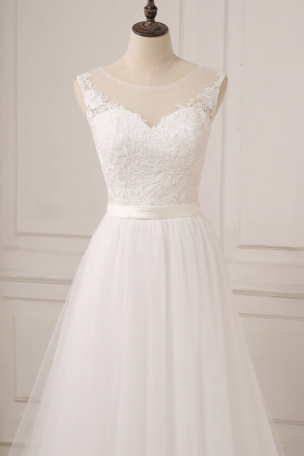Glamorous Tulle Sleeveless Jewel Neck A Line Wedding Dress White Appliques Gown