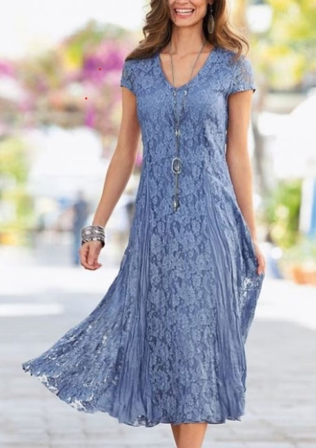 Vestido de Mãe com Decote em V, Mangas Curtas, Corte em A e Renda, Glamouroso
