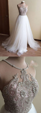 Vestido de noiva glamoroso em tule branco com contas de cristal e sem mangas