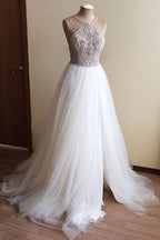 Vestido de noiva glamoroso em tule branco com contas de cristal e sem mangas