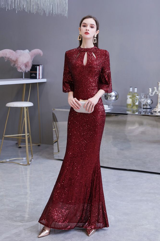 Robe de fête sirène bordeaux à paillettes, manches mi-longues et ouverture en trou de serrure