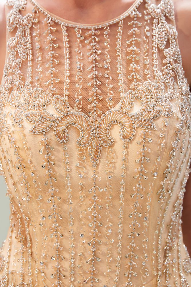 Vestido de Festa Dourado com Lantejoulas, Sem Mangas, Decote Redondo, Cauda de Sereia