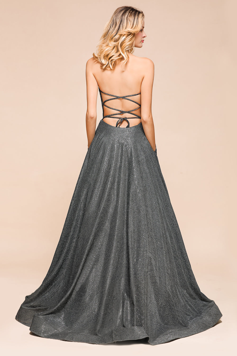 Robe longue de bal fendue, sans bretelles, dos nu, pailletée