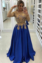 Robe de soirée à manches avec applications en dentelle et perles dorées