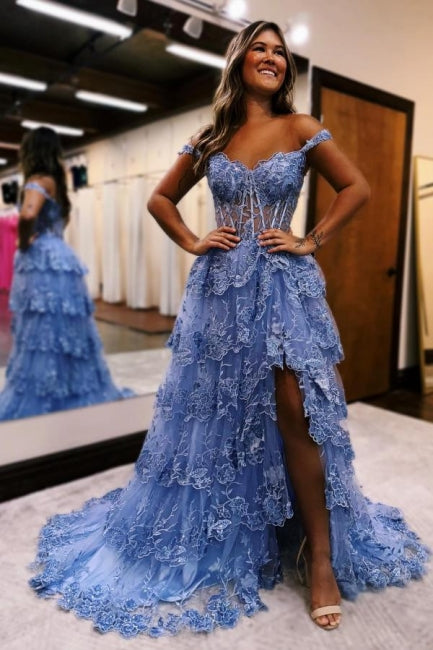Hermosos vestidos de fiesta sin mangas con hombros descubiertos y encaje en forma de A con abertura