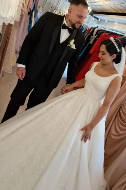 Magnifiques robes de mariée sans manches à ligne A avec dentelle