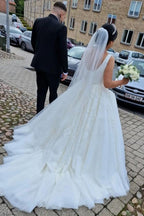 Magnifiques robes de mariée sans manches à ligne A avec dentelle