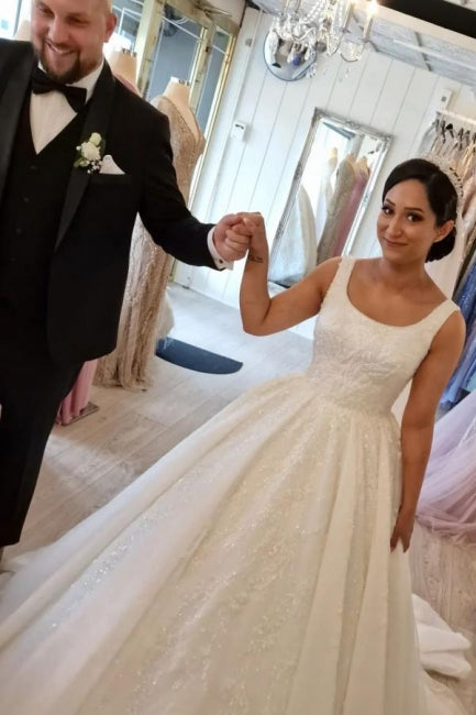 Magnifiques robes de mariée sans manches à ligne A avec dentelle