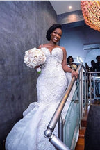 Robe de mariée sirène en dentelle perlée magnifique, décolleté cœur, bretelles fines, appliques, tenue nuptiale