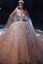 Abito da sposa principesco con perline splendide, floreale, collo trasparente e maniche lunghe